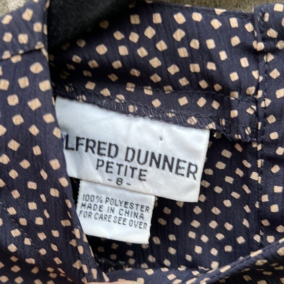 Alfred Dunner Petite Blouse Navy/Camel Sz 8 - Picture 4 of 9